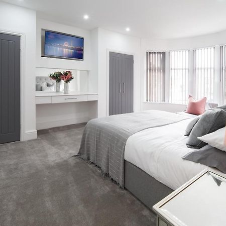Large, Modern Family Home With Hot Tub Μπλάκπουλ Εξωτερικό φωτογραφία