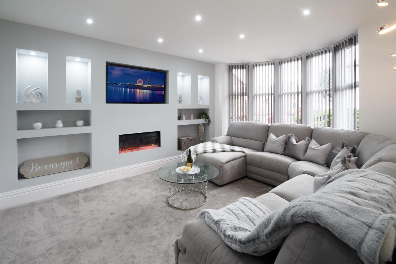 Large, Modern Family Home With Hot Tub Μπλάκπουλ Εξωτερικό φωτογραφία